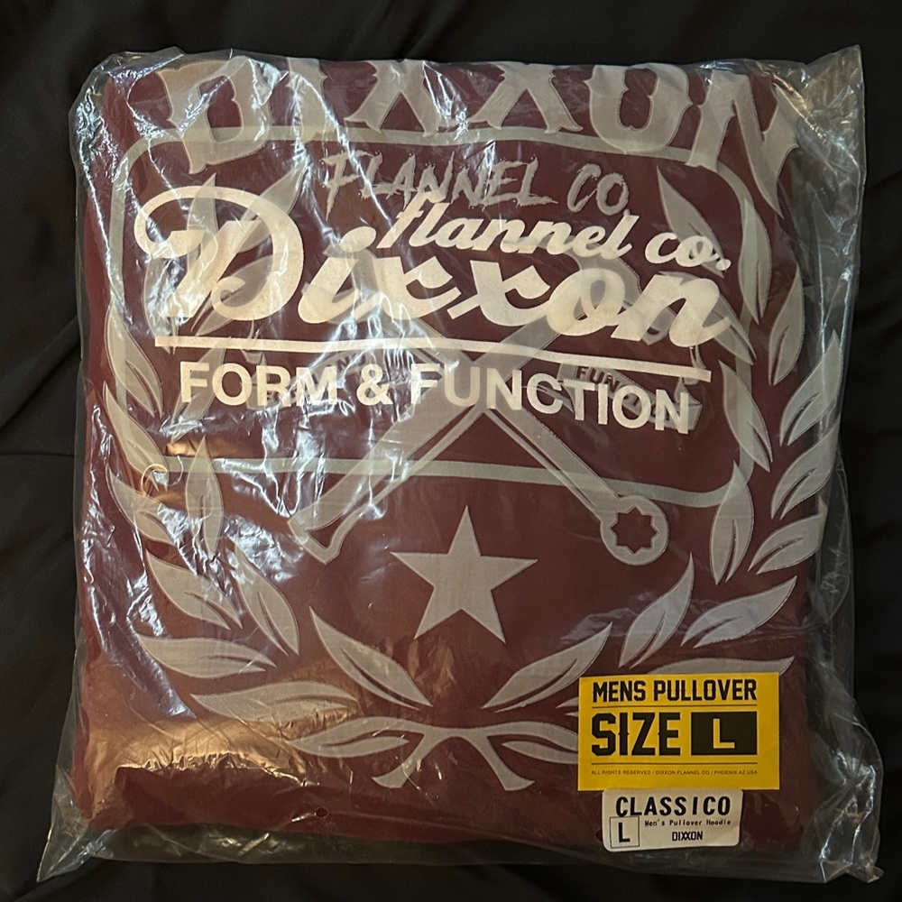 Dixon Men's Pullover in Red